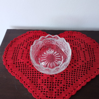 Бонбониера кристал + подарък ръчно плетена покривчица, снимка 4 - Декорация за дома - 44694952