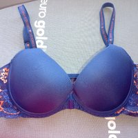 Victoria's secret сутиен 75АВ, снимка 1 - Бельо - 35763614