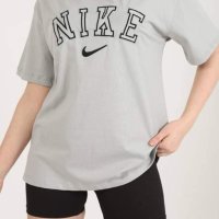 Дамска тениска Nike, снимка 1 - Друга електроника - 44474741