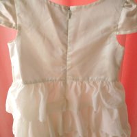 Детска Бяла рокля 3-4г., снимка 2 - Детски рокли и поли - 40677724