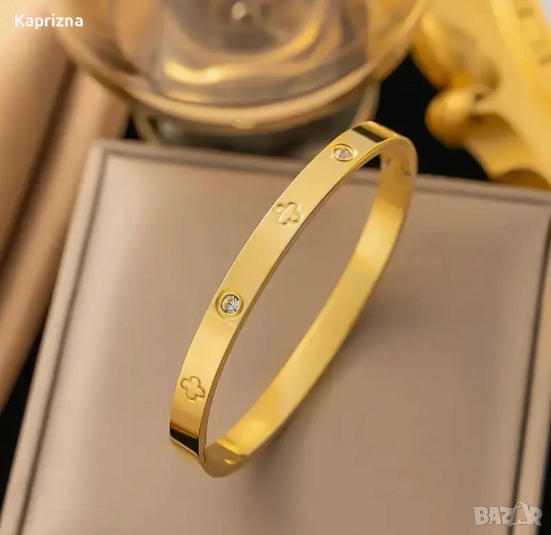 Луксозна гривна с детелина и кристали, снимка 1