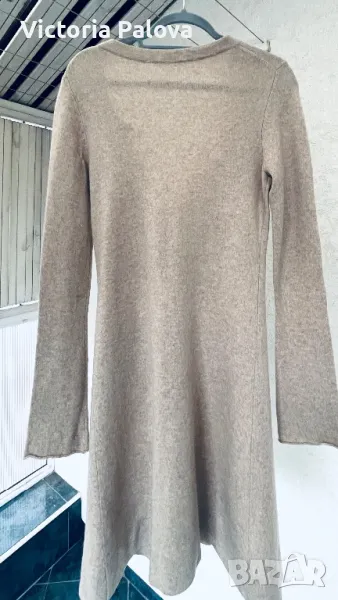 Зимна рокля модерен цвят светъл беж 100% кашмир, снимка 1