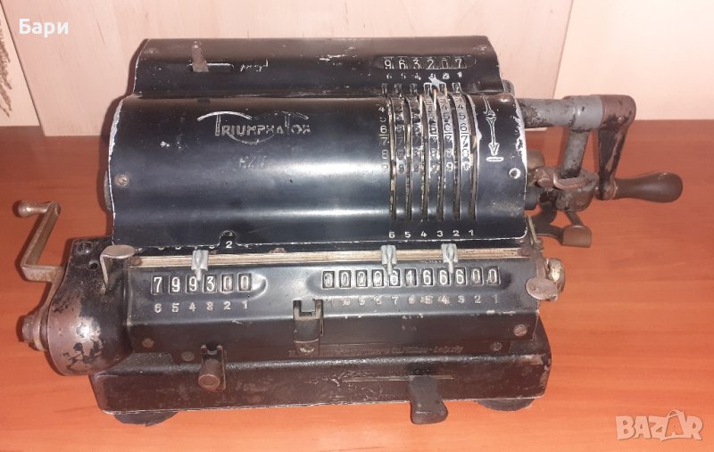Стара немска изчислителна машина,калкулатор в стил арт декоTRIUMPHATOR, снимка 1