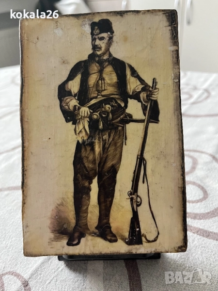 Декупаж на дървена плочка, снимка 1