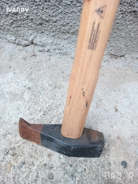 Чук, брадва, снимка 1