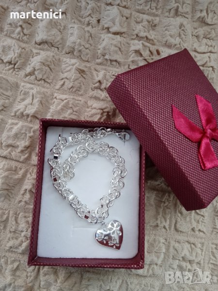 Нова, сребърна гривна в подаръчна кутия., снимка 1