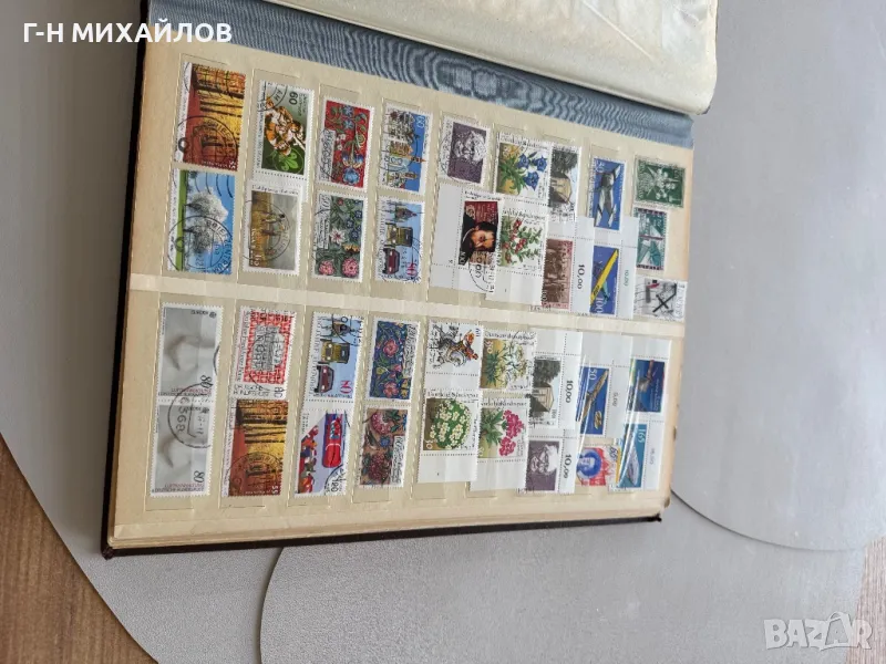 Класйор с марки 900 бр, снимка 1