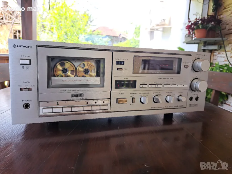 Касетен дек Hitachi D-3300M, снимка 1