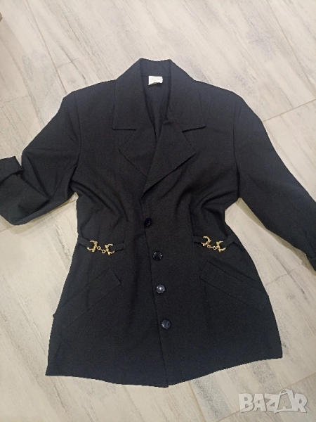 дамски сако със златисти елементи, снимка 1