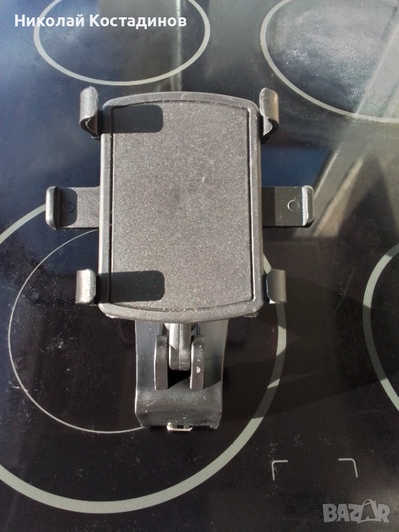 Поставка за телефон на автомобилно табло, снимка 1