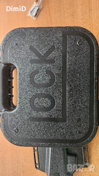 Продавам бойно оръжие Глок 19 / Glock 19, снимка 1