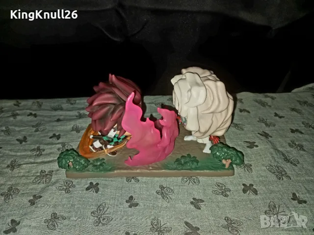 Фигура Funko POP! Moments: Demon Slayer - Tanjiro vs Rui, снимка 2 - Колекции - 50166776