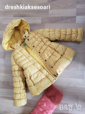 Две ватирани якета като нови 4-5 годинки  Benetton, снимка 6 - Детски якета и елеци - 44757100
