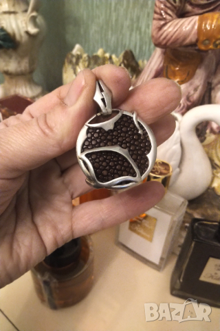 Дизайнерски медальон сребро и кожа от скат ., снимка 7 - Колиета, медальони, синджири - 44780924