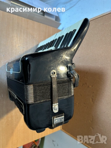 немски акордеон "CANTULIA"/96 басов/, снимка 5 - Акордеони - 53794584