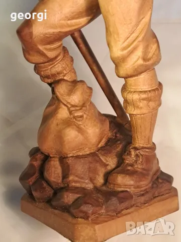 дървена статуетка златотърсач авторска дърворезба 24/5, снимка 9 - Статуетки - 49588392