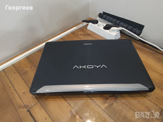 Лаптоп Medion Akoya E7222 / 17", снимка 9 - Лаптопи за дома - 51361360
