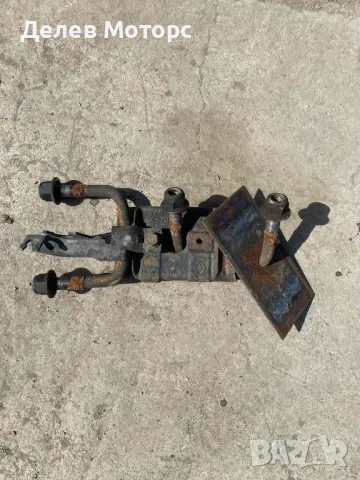 Скоби за ресор от Renault Master 2.3 DCI, 100 ph., engine M9T870, 6 sp. 110 000 km., 2014, euro 5B