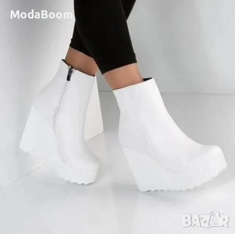 Боти на платформа - Кожа