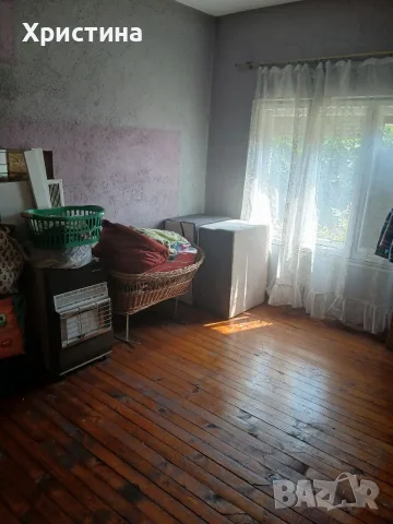Къща в град Шипка , снимка 13 - Къщи - 55872803