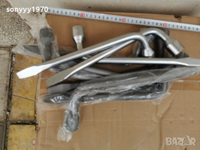 17ММ-19ММ-21ММ-КЛЮЧ ЗА ГУМИ 0502261851, снимка 2 - Аксесоари и консумативи - 53373202