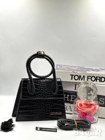 чанти Jacquemus , снимка 17 - Чанти - 51009678