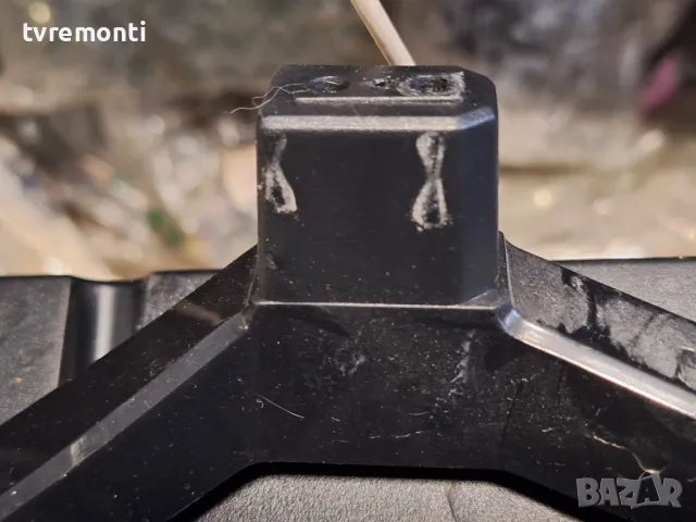 оригинална стойка крачета за телевизор SANG модел LE-32D7, снимка 3 - Стойки, 3D очила, аксесоари - 47950191