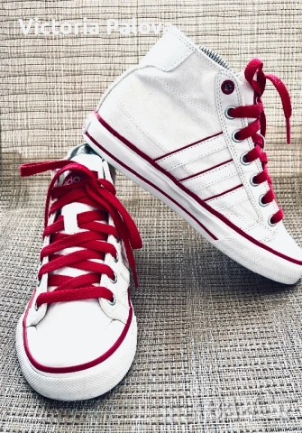 Красиви кецове ADIDAS оригинал, снимка 6 - Кецове - 50502996