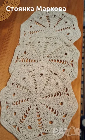 Каренца на една кука-8 бр за 15 лв, снимка 5 - Покривки за маси - 49244126