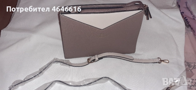 Дамска чантичка, снимка 4 - Чанти - 52355622