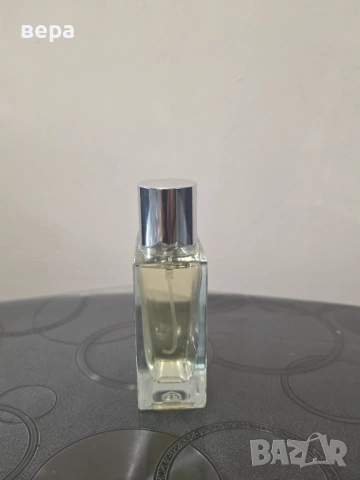 Продавам този  парфюм, снимка 3 - Дамски парфюми - 53574338