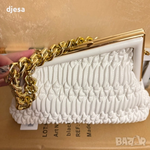 Дамски чанти, снимка 11 - Чанти - 52591615