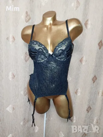 BESIRED M Черен дантелен корсет с 4 жартиери за чорапи , снимка 3 - Корсети, бюстиета, топове - 49108996