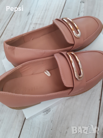 Дамски обувки , снимка 2 - Дамски ежедневни обувки - 36321221