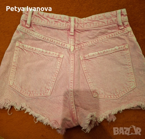 Три чифта къси дънкови панталони, размер 34, снимка 4 - Къси панталони и бермуди - 53486735