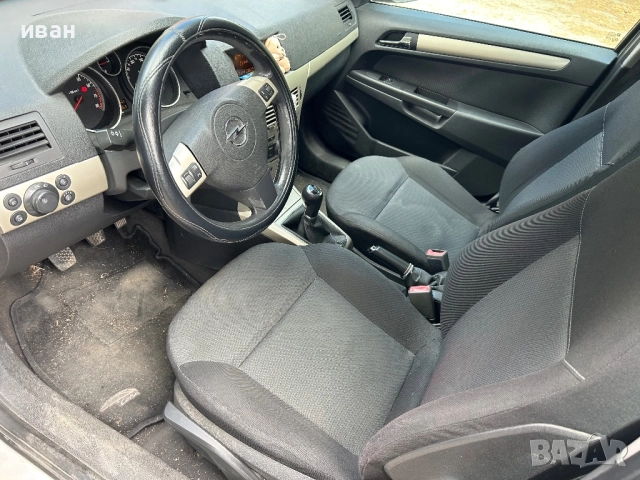 Опел Астра 2007г, снимка 7 - Автомобили и джипове - 51864876