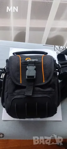 Чанта за фотоапарат Lowepro Adventura SH 120 II, Черна