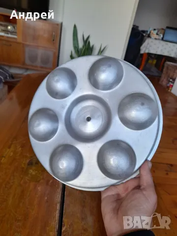 Стара алуминиева тепсия за яйца на очи, снимка 4 - Други ценни предмети - 47824100