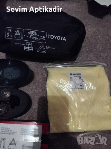 Комплект за спешни случаи Toyota, снимка 4 - Аксесоари и консумативи - 52441949