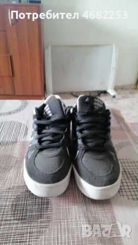 Обувки Адидас Midcity, снимка 2 - Маратонки - 52789369