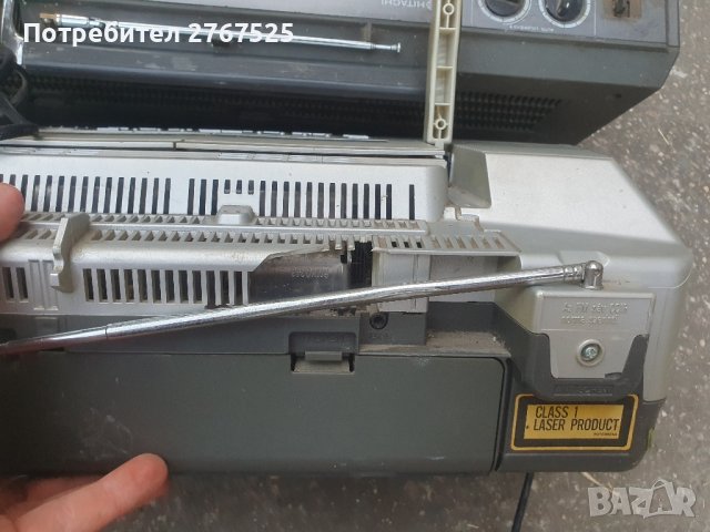 Стари ретро касетофони радиа Hitachi Sharp Panasonic, снимка 8 - Радиокасетофони, транзистори - 41887943