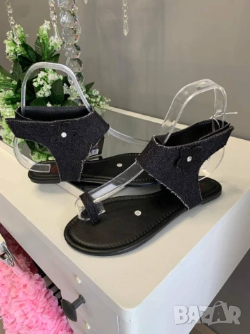 Дамски сандали в черно синьо и тъмно синьо
