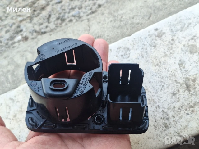 Декоративна Рамка Около Ключа за Светлините на Volkswagen Golf MK7 2012-2020 Година , снимка 4 - Части - 50625195