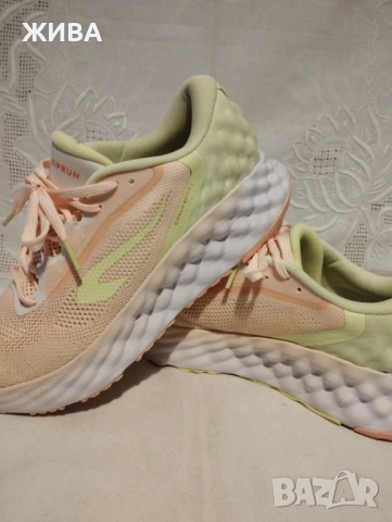 NIKE ДАМСКИ МАРАТОНКИ в розово и зелено, лято 2026г.