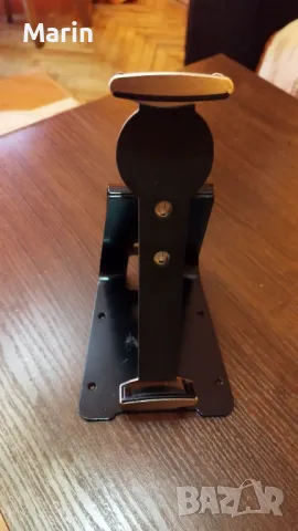 Държач за таблет , снимка 2 - Селфи стикове, аксесоари - 48265750