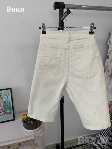 Дамски дънки в бяло до коляното в размер S, снимка 2 - Дънки - 44829820