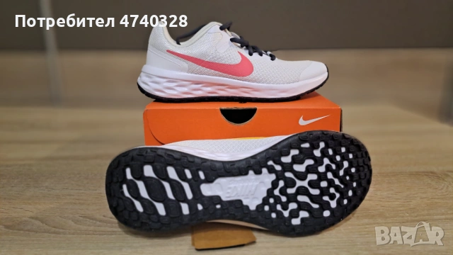 Детски Обувки NIKE Revolution, снимка 2 - Детски маратонки - 53506169