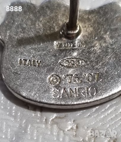 Автентични сребърни обеци Hello Kitty с емайлирани лица, снимка 4 - Обеци - 44230716