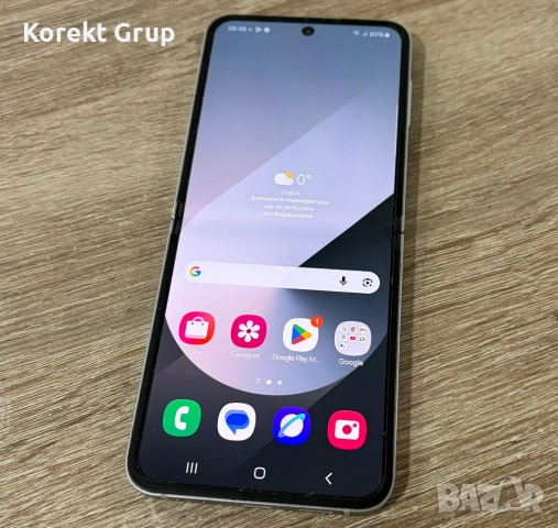 Samsung Galaxy Z Flip6 5G 256GB 12GB RAM, снимка 4 - Samsung - 52833509