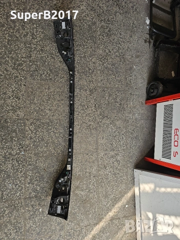 Продавам - оригинален трети стоп за Lexus LBX 2024 г. със забележка, снимка 5 - Части - 53375276